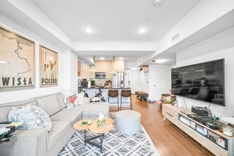 386 5th St in Jersey City, NJ - Building Photo - Building Photo