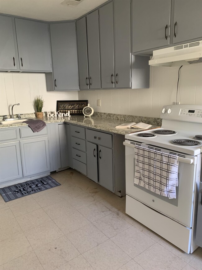 314 Farragut St in Laredo, TX - Building Photo - Building Photo