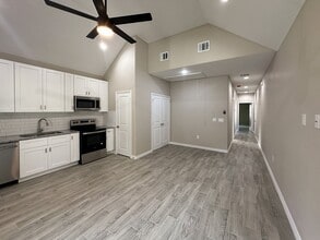 16821 W Forrestal in Montgomery, TX - Building Photo - Building Photo