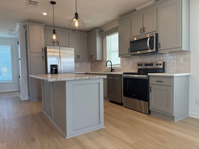 4208 Long Lake Way in Ellenton, FL - Building Photo - Building Photo