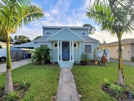 4934 17th Ave N in St. Petersburg, FL - Building Photo