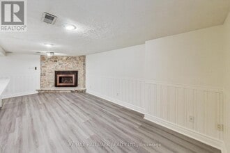 40 Tiago Ave in Toronto, ON - Building Photo - Building Photo