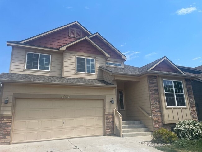 property at 2502 Sunbury Ln