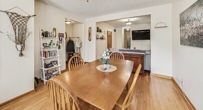 2614 W Thomas St, Unit Apt 1 in Chicago, IL - Building Photo - Building Photo