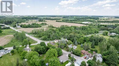 705 Conservation Dr in Waterloo, ON - Building Photo - Building Photo