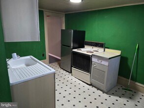 212 W Market St in Pottsville, PA - Building Photo - Building Photo