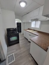 332 Noble Ave in Akron, OH - Building Photo - Building Photo