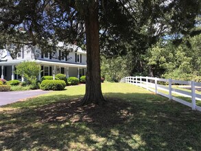 1920 Kelly Rd in Apex, NC - Building Photo - Building Photo
