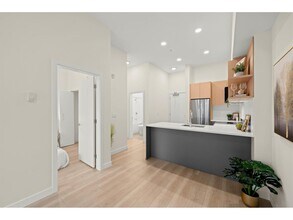 10777-10138 138 St in Surrey, BC - Building Photo - Building Photo