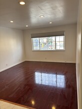 3044 Market St, Unit 1 in Oakland, CA - Building Photo - Building Photo