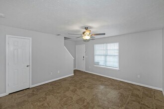 134 Point Pl Dr in Cartersville, GA - Building Photo - Building Photo