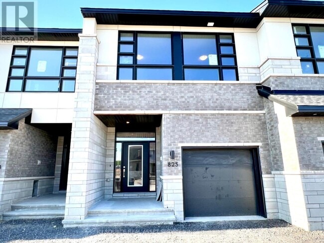 property at 825 Solarium Ave