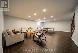 5 Tulip Tree Rd in Niagara-On-The-Lake, ON - Building Photo - Building Photo