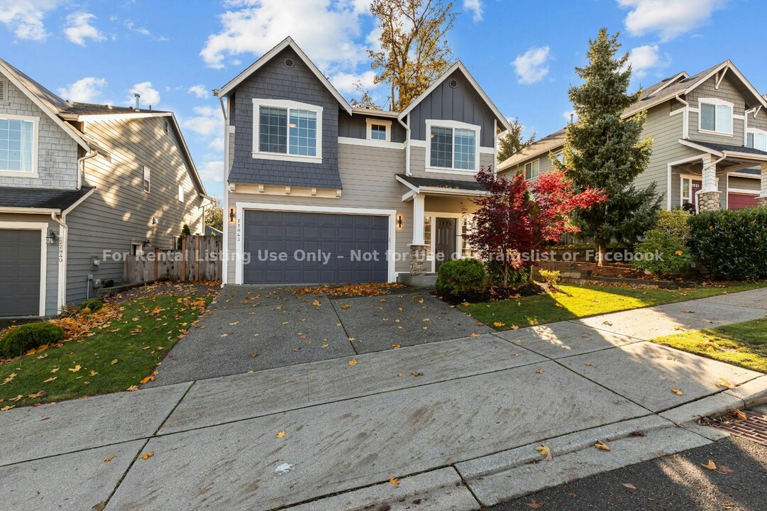 22843 SE 263rd St in Maple Valley, WA - Foto de edificio