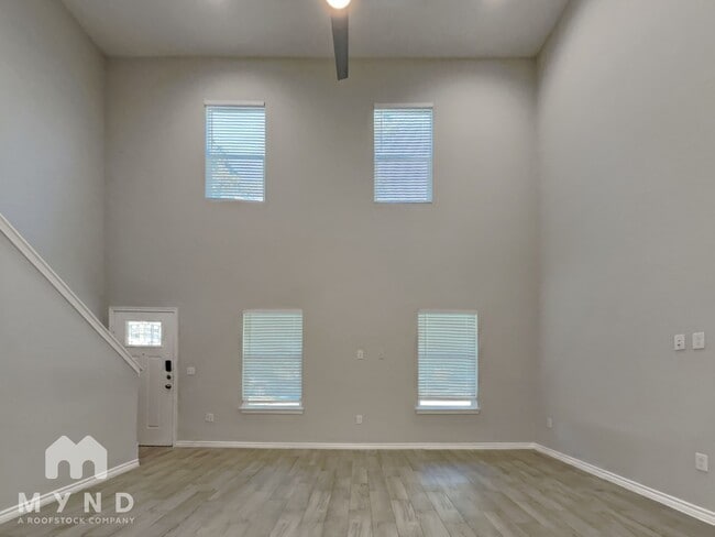 15840 Forest Dr in Montgomery, TX - Building Photo - Building Photo