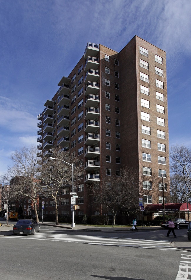 7031 108th St Apartments Forest Hills, NY Apartments For Rent