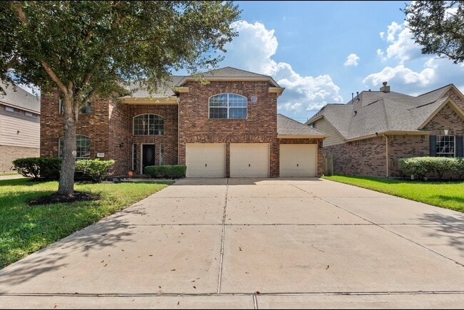 21627 Cozy Hollow Ln