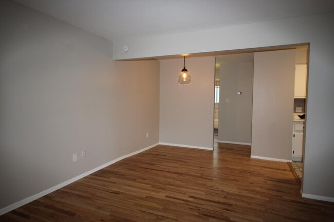 3433 Hillside Dr in Royal Oak, MI - Building Photo - Building Photo