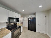 8169 Glasgow Ct in Jacksonville, FL - Building Photo - Building Photo