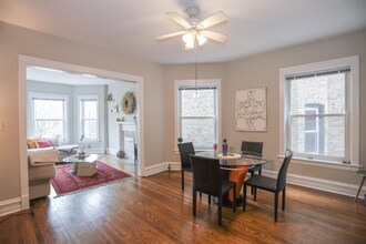 1315 W Eddy St in Chicago, IL - Building Photo - Building Photo