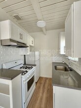 1909 Beachwood Dr in Los Angeles, CA - Building Photo - Building Photo