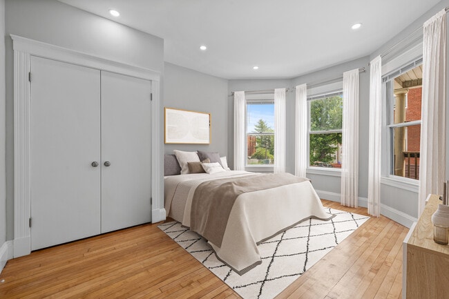 29 Magnolia St, Unit 3 in Boston, MA - Building Photo - Building Photo