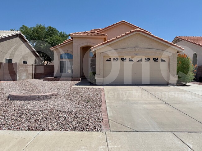 property at 3845 W Charlotte Dr