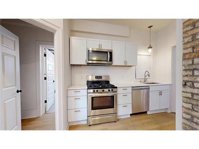 property at 2545 Garfield Ave