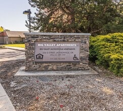 556 G St in Jacksonville, OR - Building Photo - Building Photo