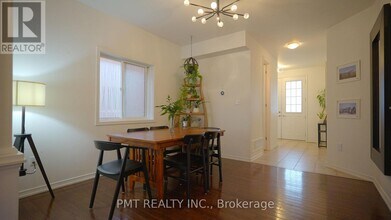 2068 Gibson St in Innisfil, ON - Building Photo - Building Photo