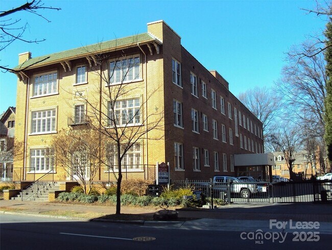 515 N Church St, Unit 108 in Charlotte, NC - Building Photo - Building Photo