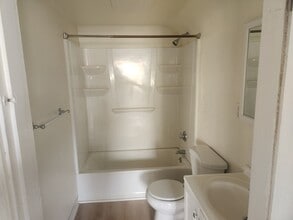 19 Lunenburg St in Fitchburg, MA - Building Photo - Building Photo