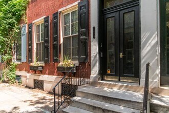 1823 Pine St in Philadelphia, PA - Building Photo - Building Photo