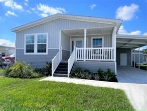 71 Bern Dr in North Fort Myers, FL - Building Photo - Building Photo