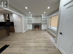 294 Burlington Crescent in London, ON - Building Photo - Building Photo