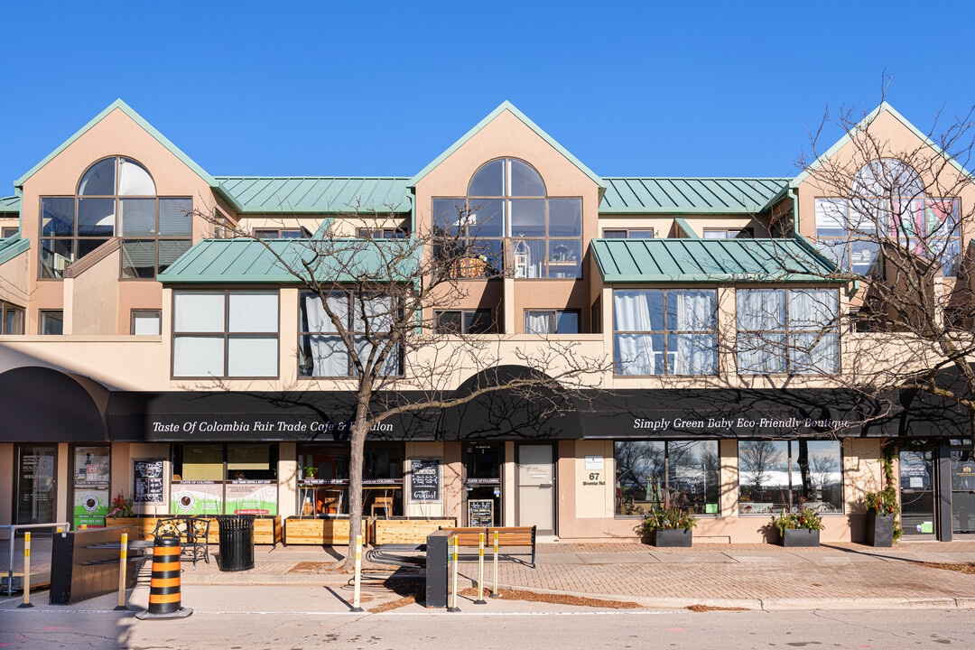 67 Bronte Rd in Oakville, ON - Building Photo