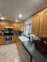 53 Farragut Ave, Unit 2 in Somerville, MA - Building Photo - Building Photo