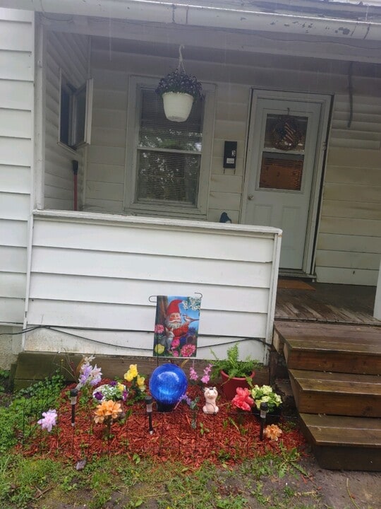 3 Park Ave, Unit 3 in Malone, NY - Foto de edificio