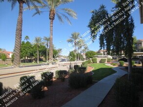 3830 E Lakewood Pkwy E in Phoenix, AZ - Building Photo - Building Photo