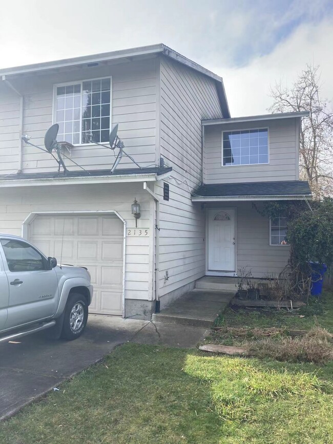 property at 2135 SE 90th Ave