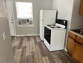 4520 Columbia Ave in Dallas, TX - Building Photo - Building Photo
