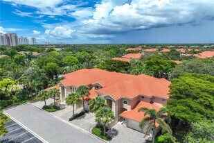 26960 Wyndhurst Ct in Bonita Springs, FL - Building Photo