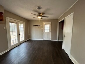 6520 Ridgewood Rd in Horn Lake, MS - Building Photo - Building Photo