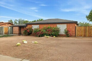 4119 N 10th Pl in Phoenix, AZ - Building Photo