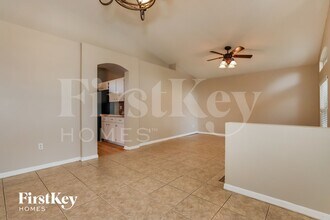 2202 Cattleman Dr in Brandon, FL - Building Photo - Building Photo
