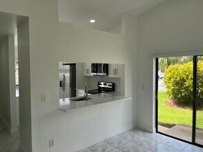 10212 Boca Bend E in Boca Raton, FL - Building Photo - Building Photo