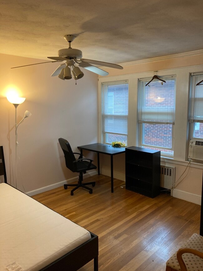 61 Gordon St, Unit 2