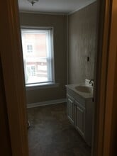 207 W Irvine St in Richmond, KY - Foto de edificio - Building Photo