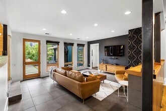 2800 Cherry Ln in Austin, TX - Building Photo - Building Photo