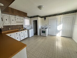 543 Broadway, Unit 2T in Somerville, MA - Foto de edificio - Building Photo